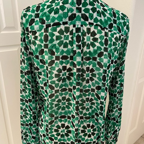 Michael Kors long sleeve blouse. - Picture 2 of 6